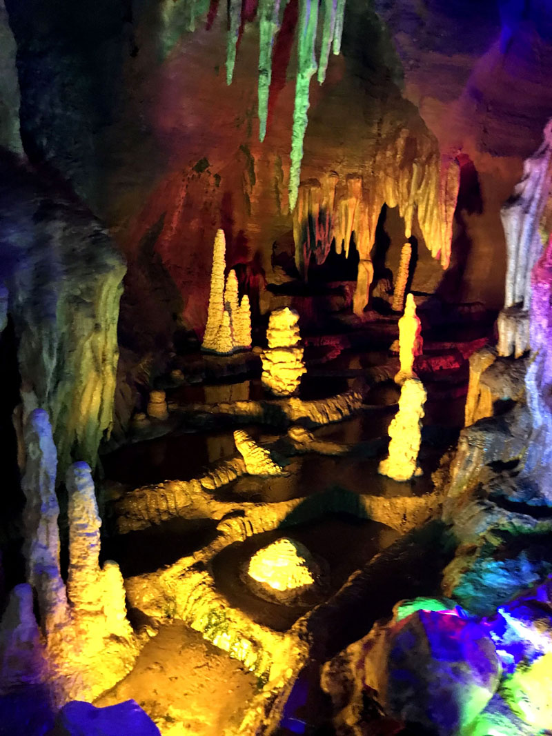 好博在线员工游地下峡谷 好博在线员工游地下峡谷