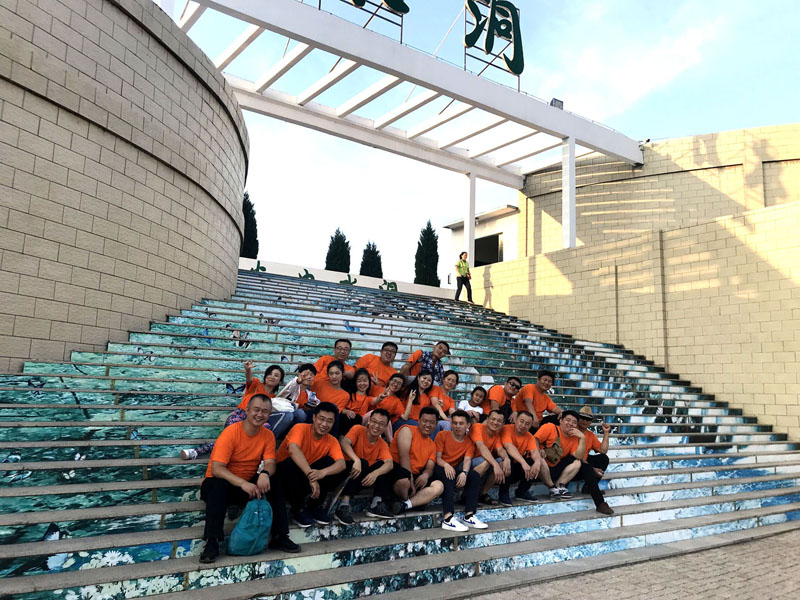 豪鲁好博在线大合影 豪鲁好博在线大合影