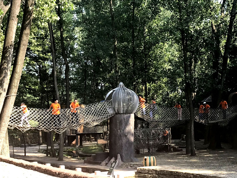 好博在线厂组织旅游